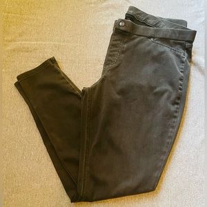 👖HUE Brand Gray Jeggings👖